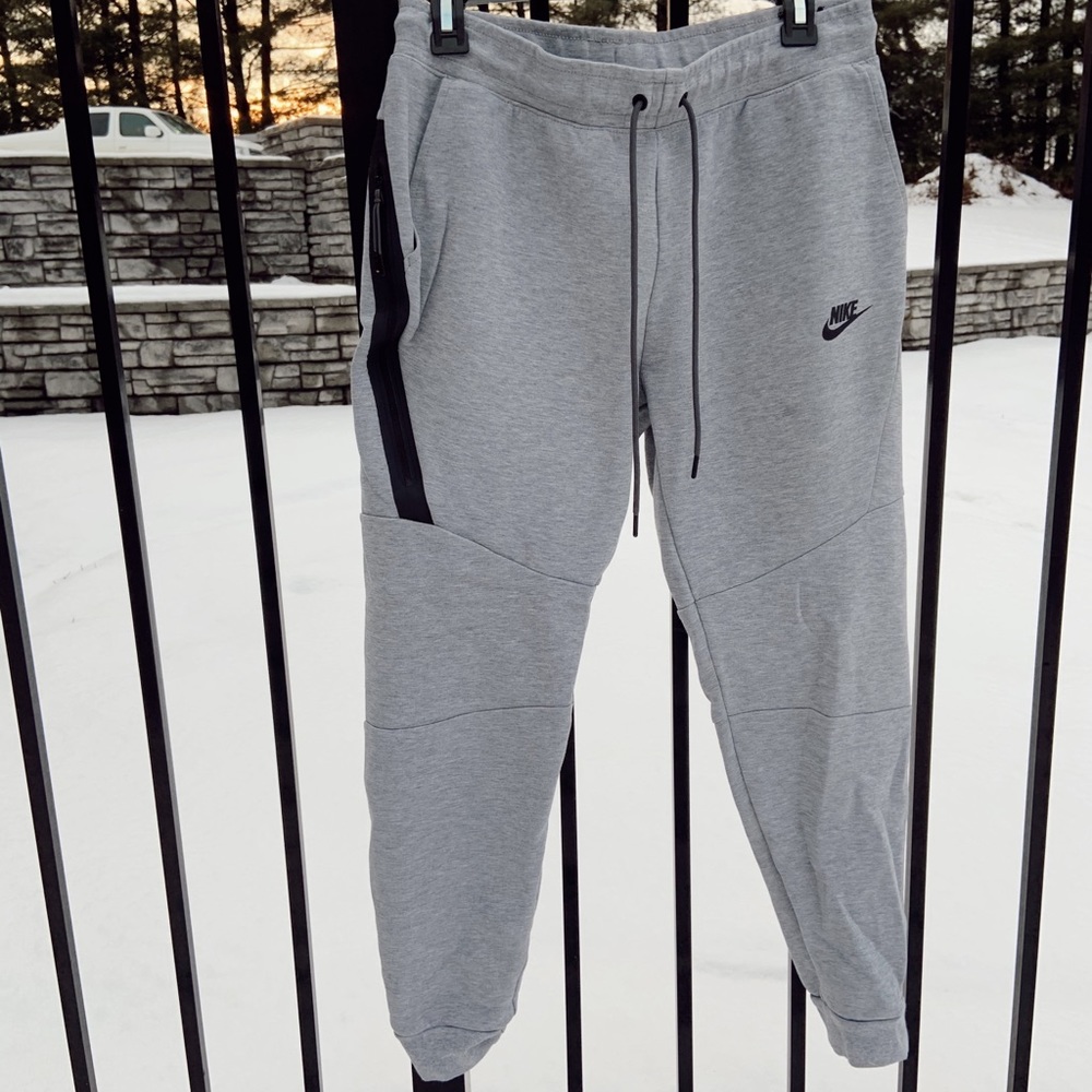 Men’s Nike Tech Fleece Joggers